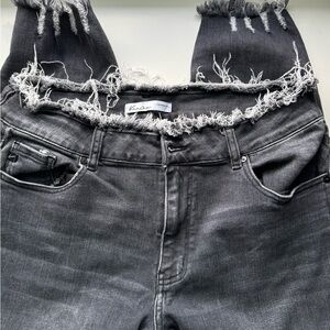 KanCan Gray/Black Distressed Jeans